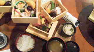 salon de hiroshima lunchP1002052.jpg